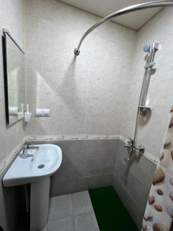 California Boutique Hotel Yerevan Bagian luar foto